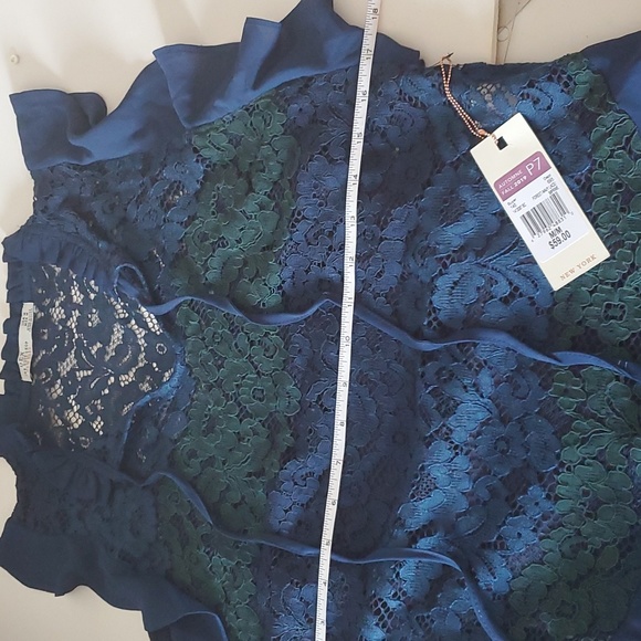 Dex New York Lace top size M - Picture 7 of 9